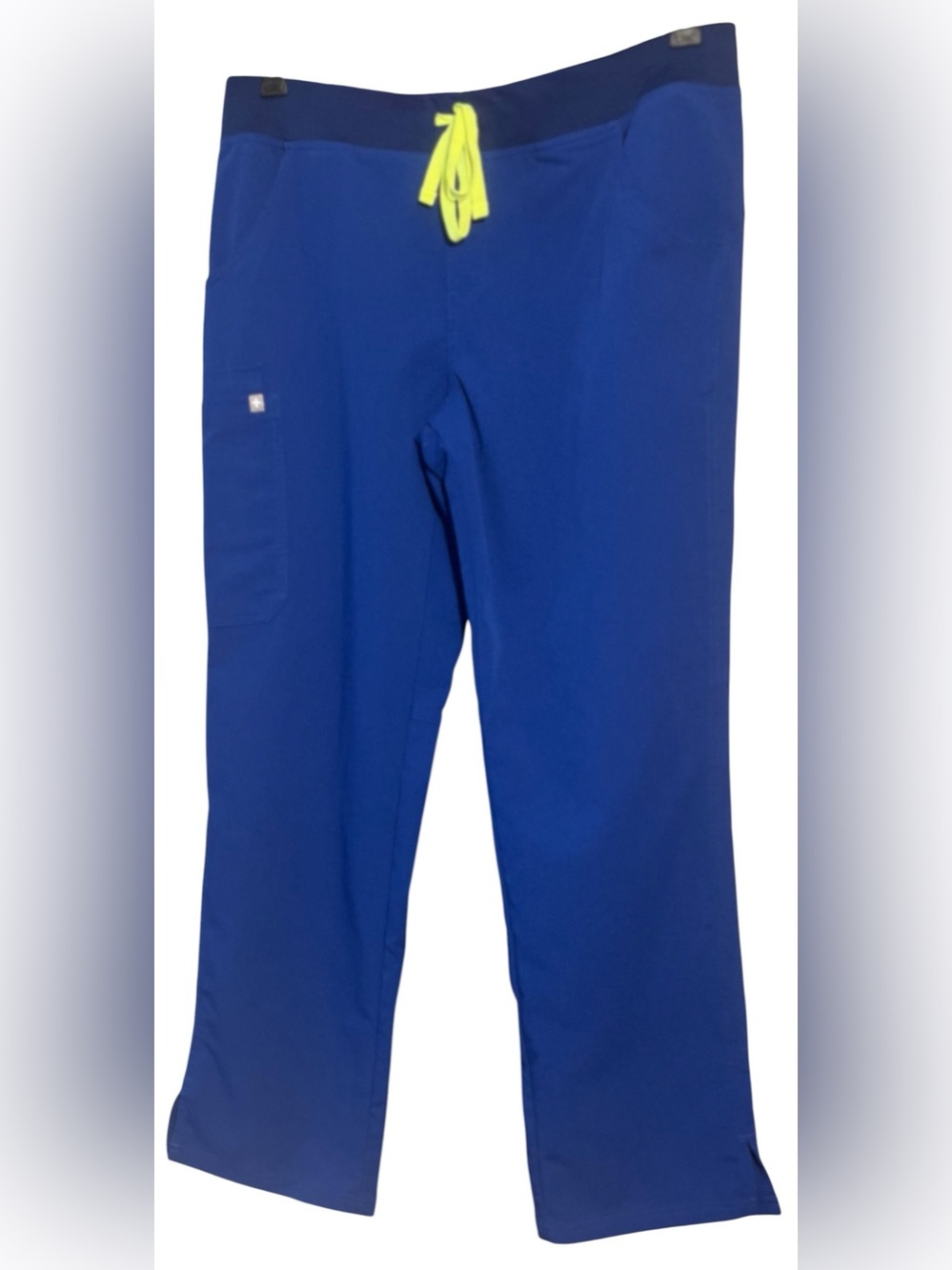 💙FIGS Kade Cargo Scrub Pants. Limited edition color-Electric Blue. Large. EUC.